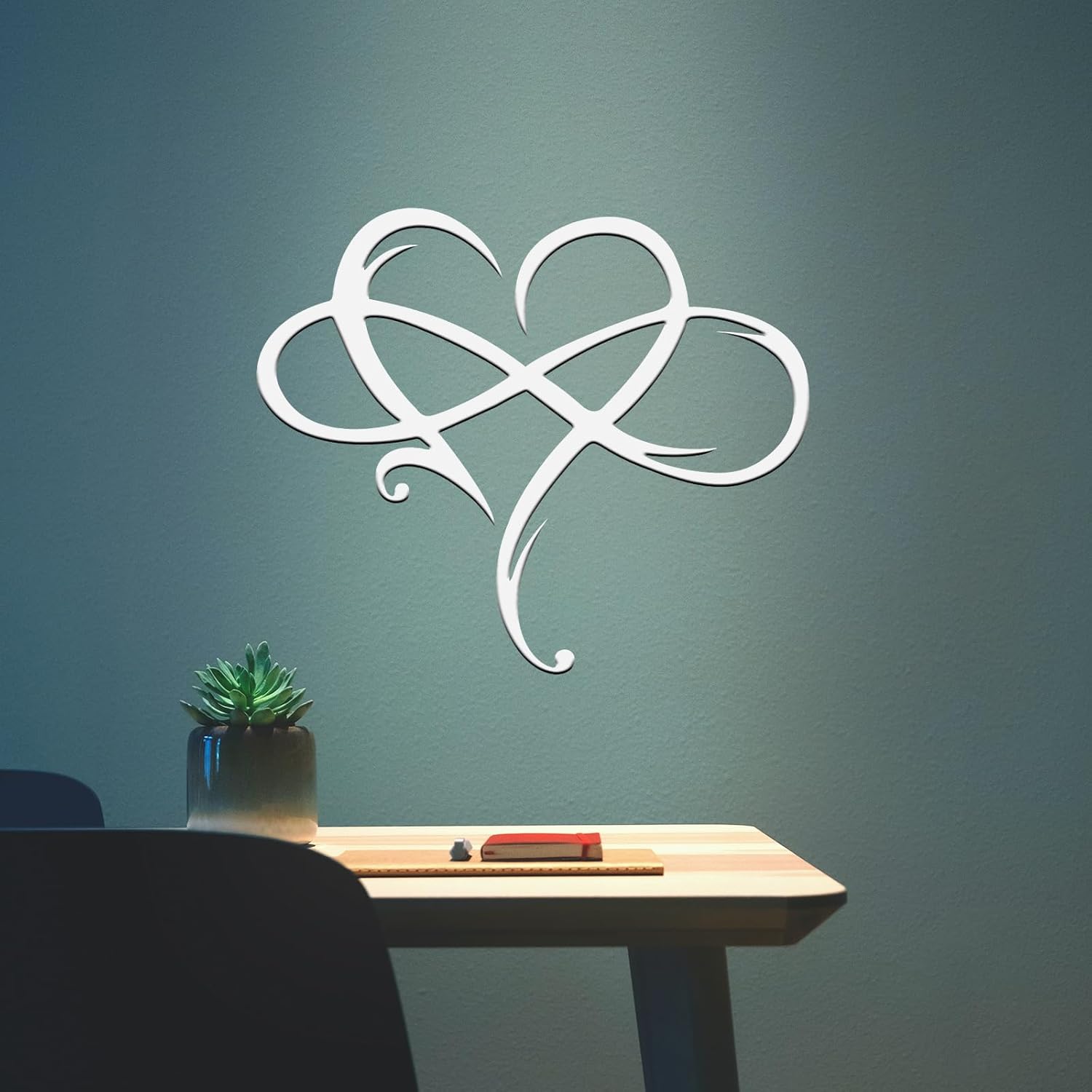 MayLove-US Infinity Heart Metal Wall Decor, Unique Infinity Heart Wall Decor Love Sign Plaque Steel Art Geometric Bedroom Ornaments Cut Out for Home, Wedding Decor