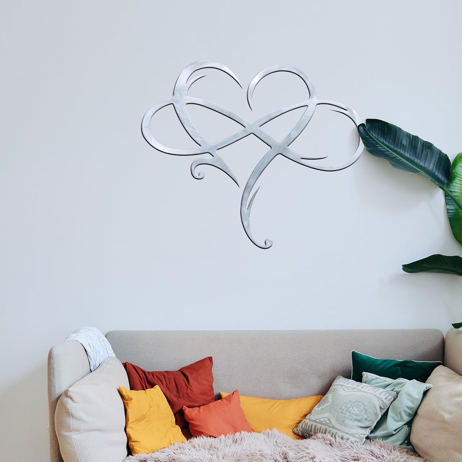 MayLove-US Infinity Heart Metal Wall Decor, Unique Infinity Heart Wall Decor Love Sign Plaque Steel Art Geometric Bedroom Ornaments Cut Out for Home, Wedding Decor